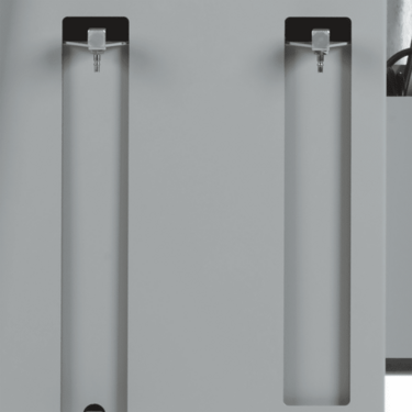 fresh-oil-and-uv-bottle-on-weighing-cell_91494_11.png