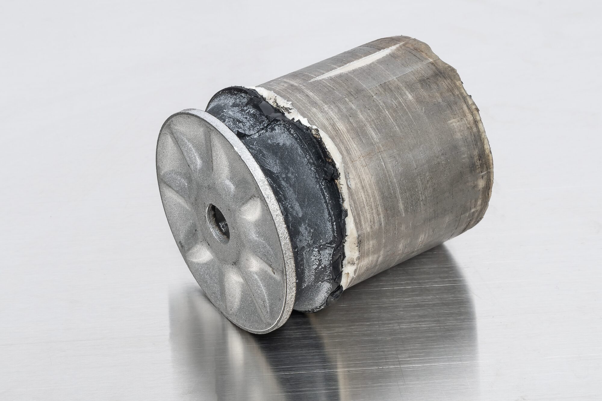 v7865anwendungdetaillagerausgepresst1