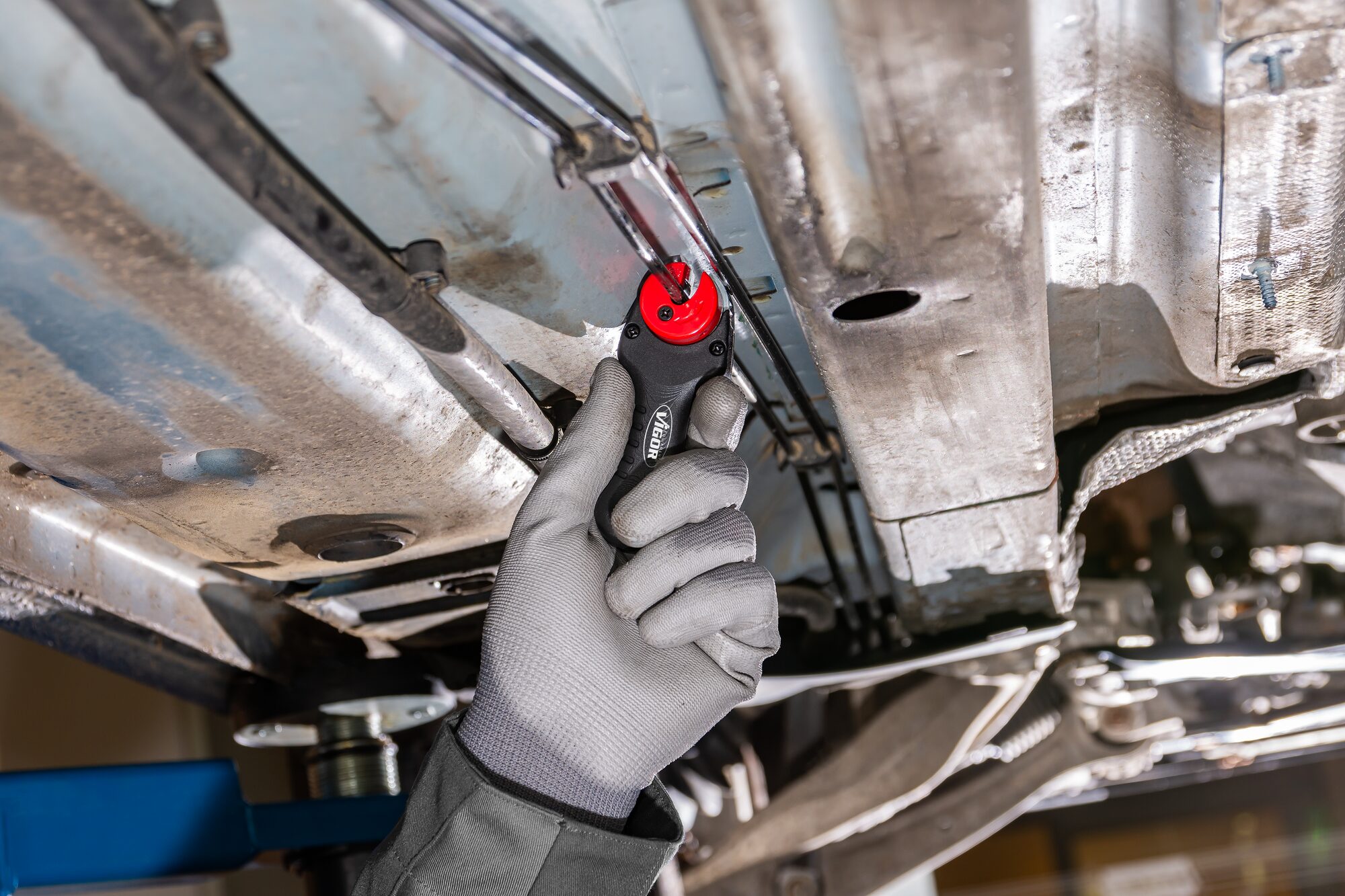 v6917anwendungpkwmotor3