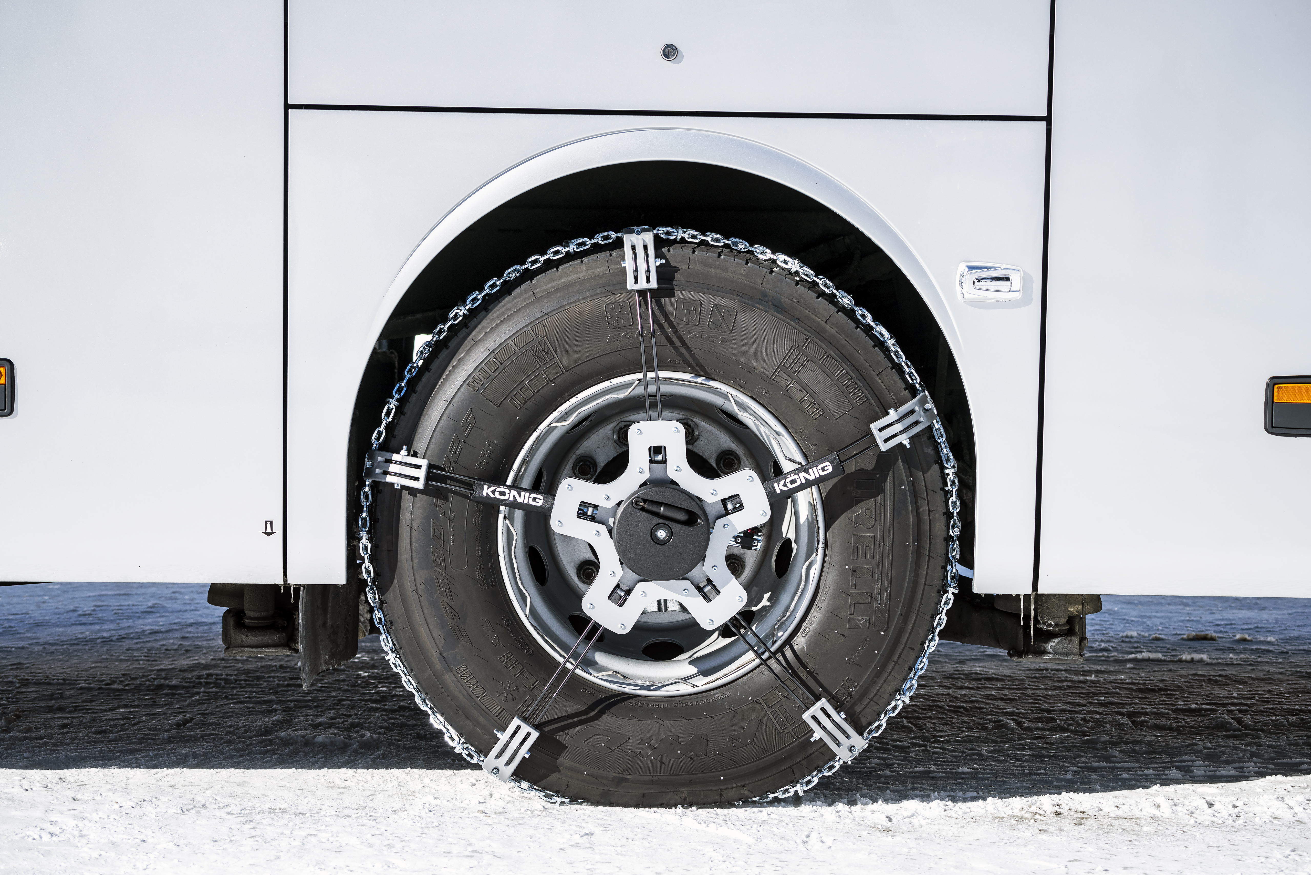 KoenigK-SummitPro_Bus4
