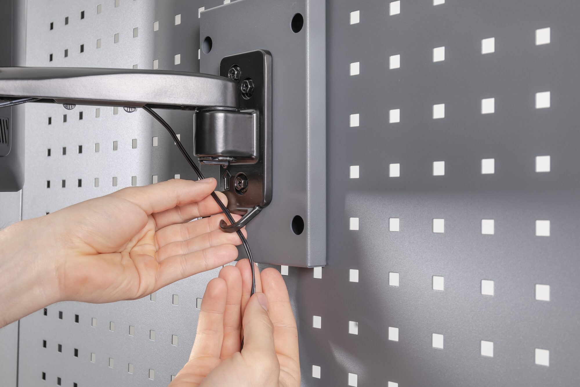 v6000-054anwendunglangerarmkabelfuehrung5