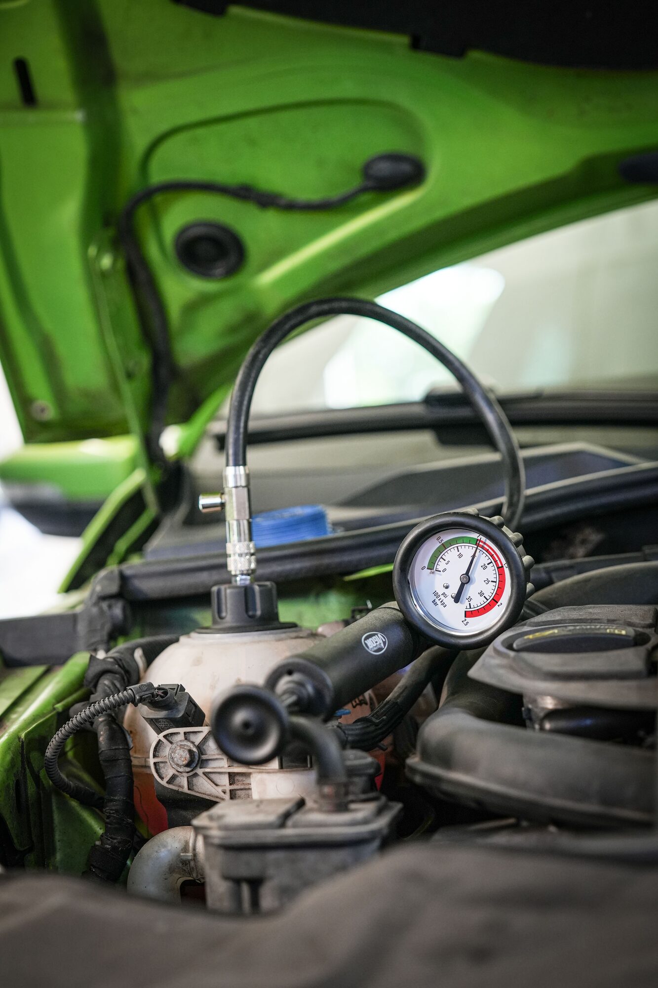 v1963_28anwendungpkw14