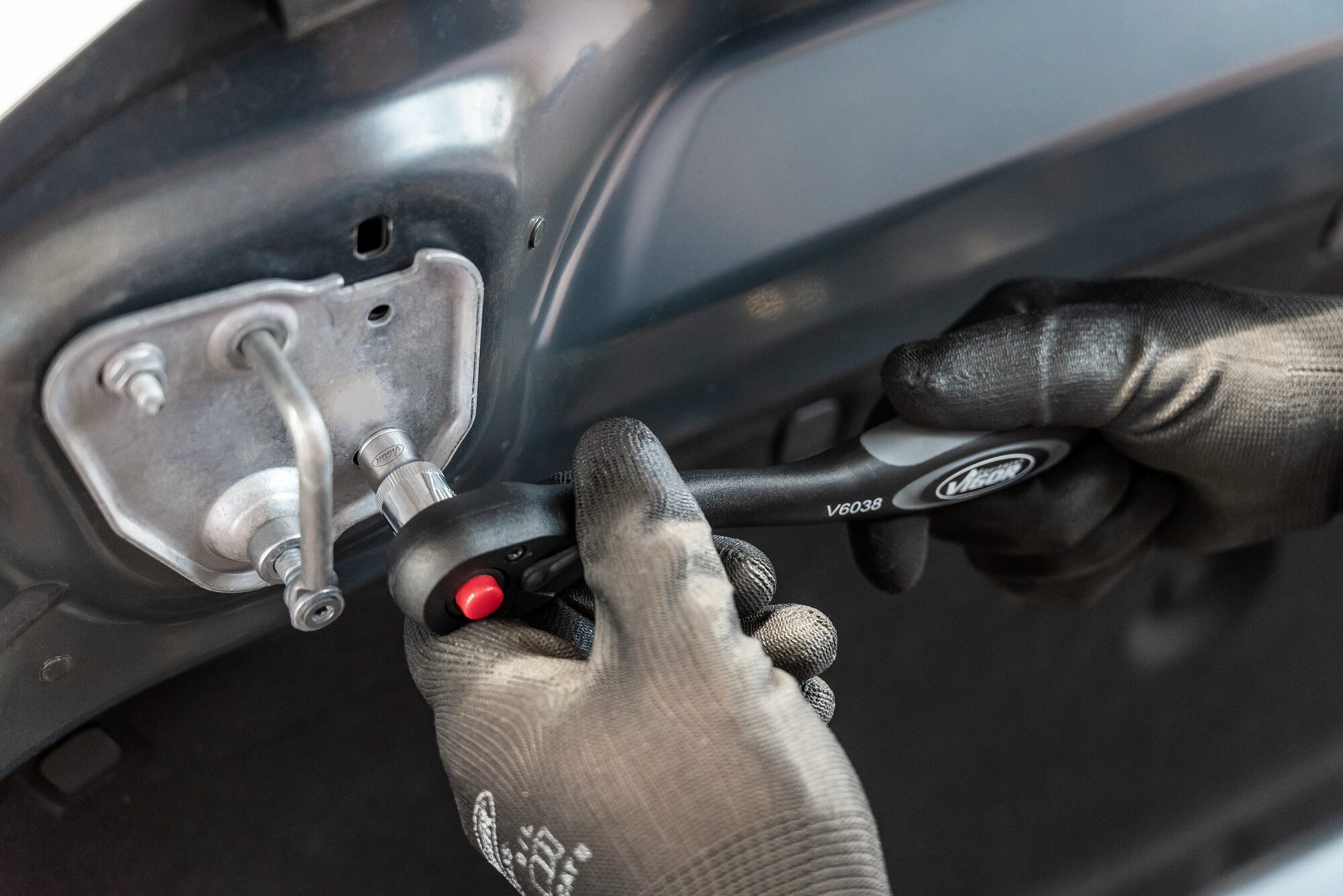 v7538_10anwendungpkw3