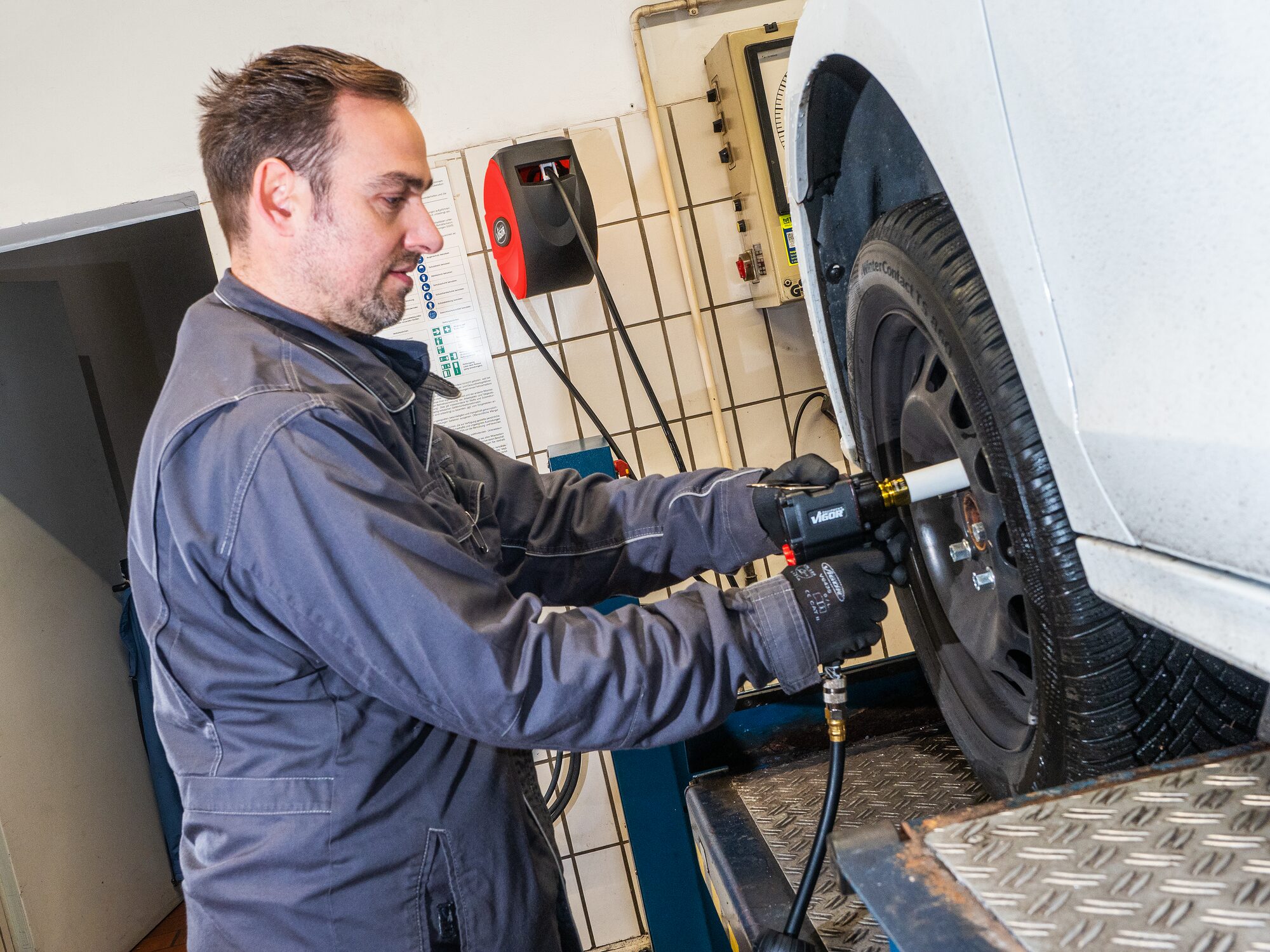 v7143-10anwendungpkw1