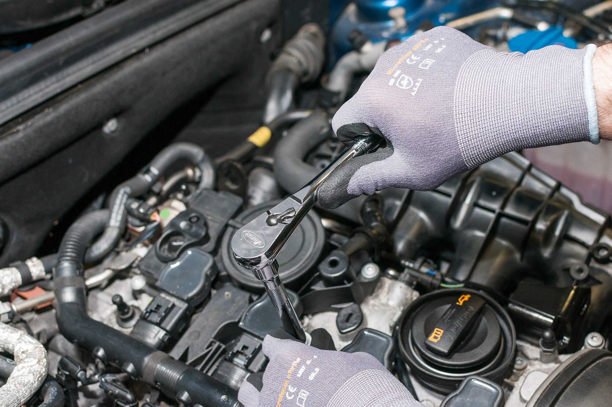 v4945-sanwendungpkw1