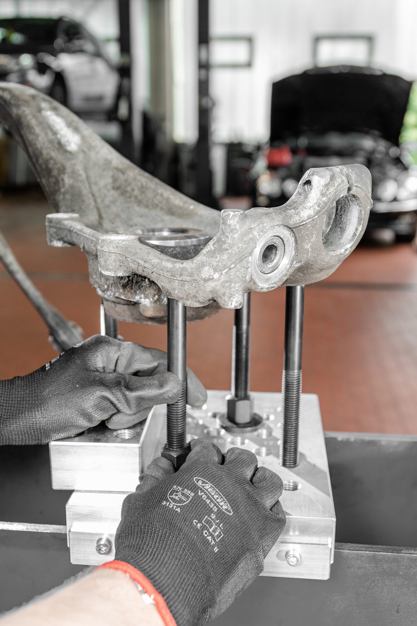 v7525anwendungpkwhydraulikpresse13