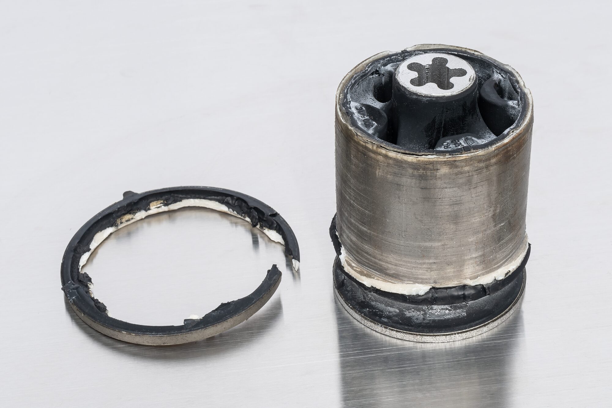 v7865anwendungdetaillagerausgepresst3